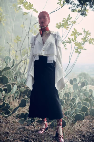 Look 8